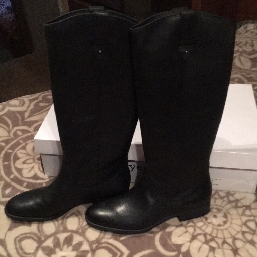 Frye genuine leather boots 👢